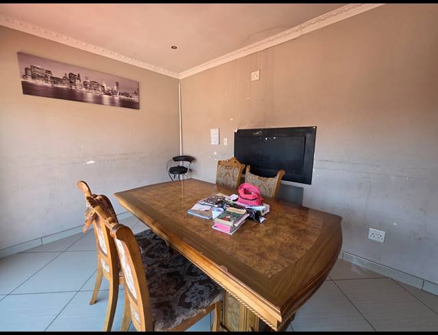 3 BEDROOM HOUSE FOR SALE IN VANDERBIJLPARK SE 6